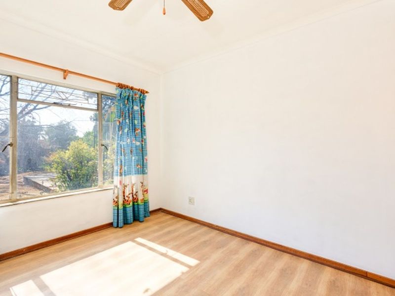 House For Sale in Eldoraigne - Photo 9