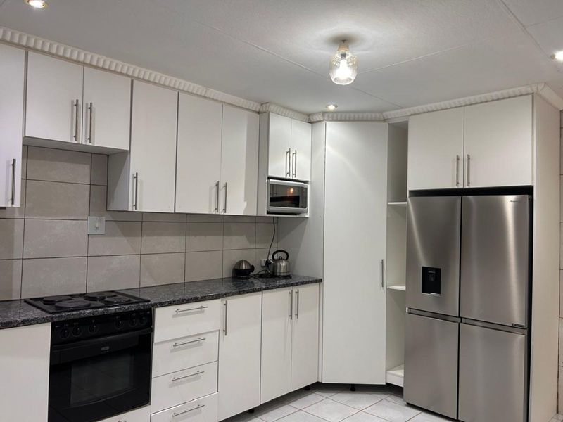 House For Sale in Flora Park - Photo 6