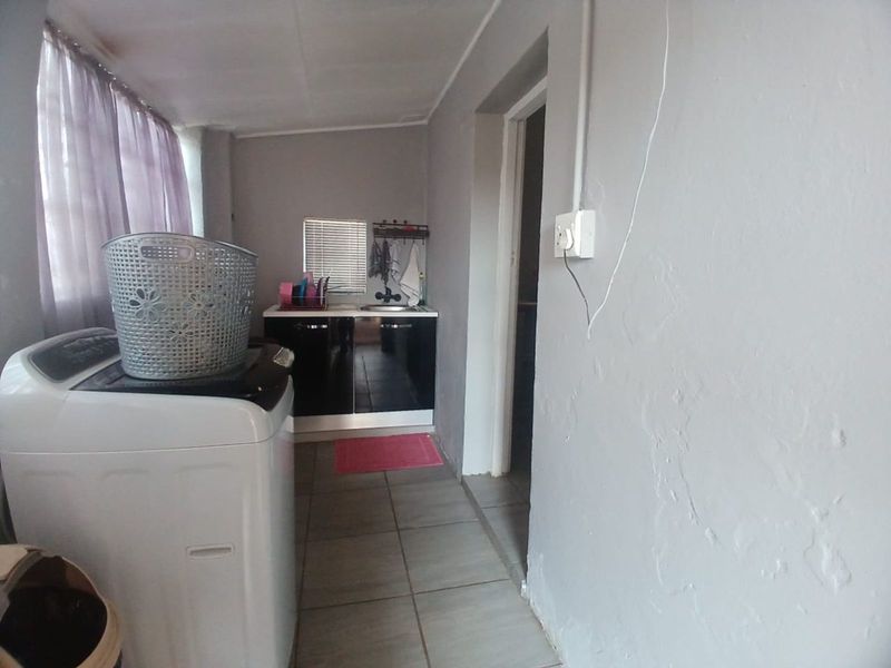 House For Sale in Oudorp - Photo 9