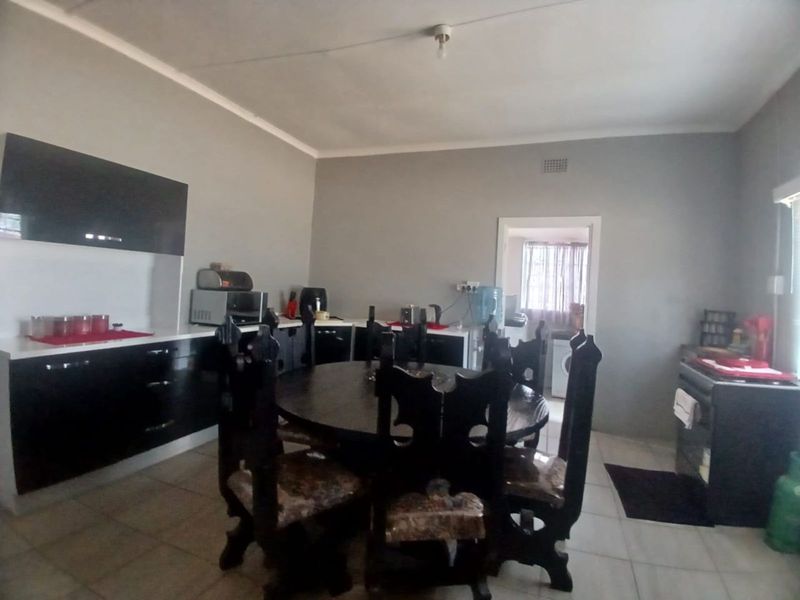 House For Sale in Oudorp - Photo 8