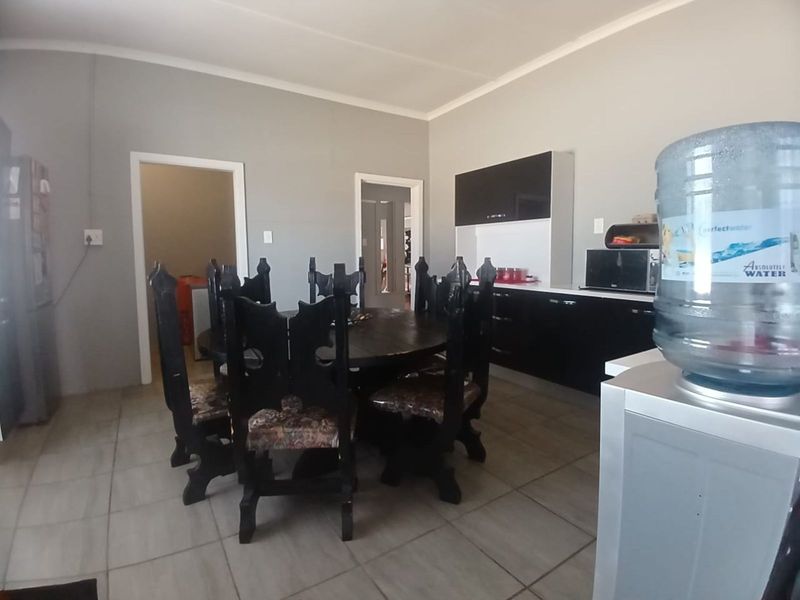 House For Sale in Oudorp - Photo 6