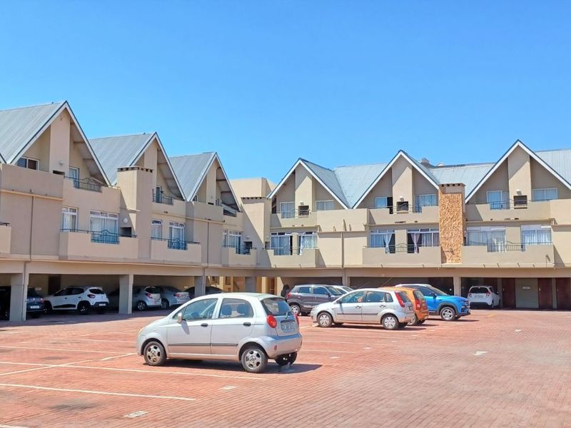 Apartment For Sale in Whispering Pines - Photo 2