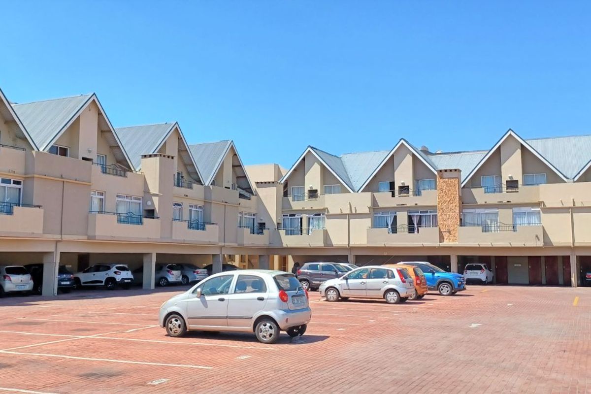Apartment For Sale in Whispering Pines - Photo 2