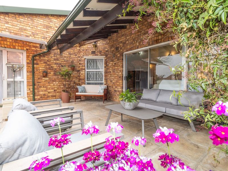 Townhouse For Sale in Fairland - Photo 7