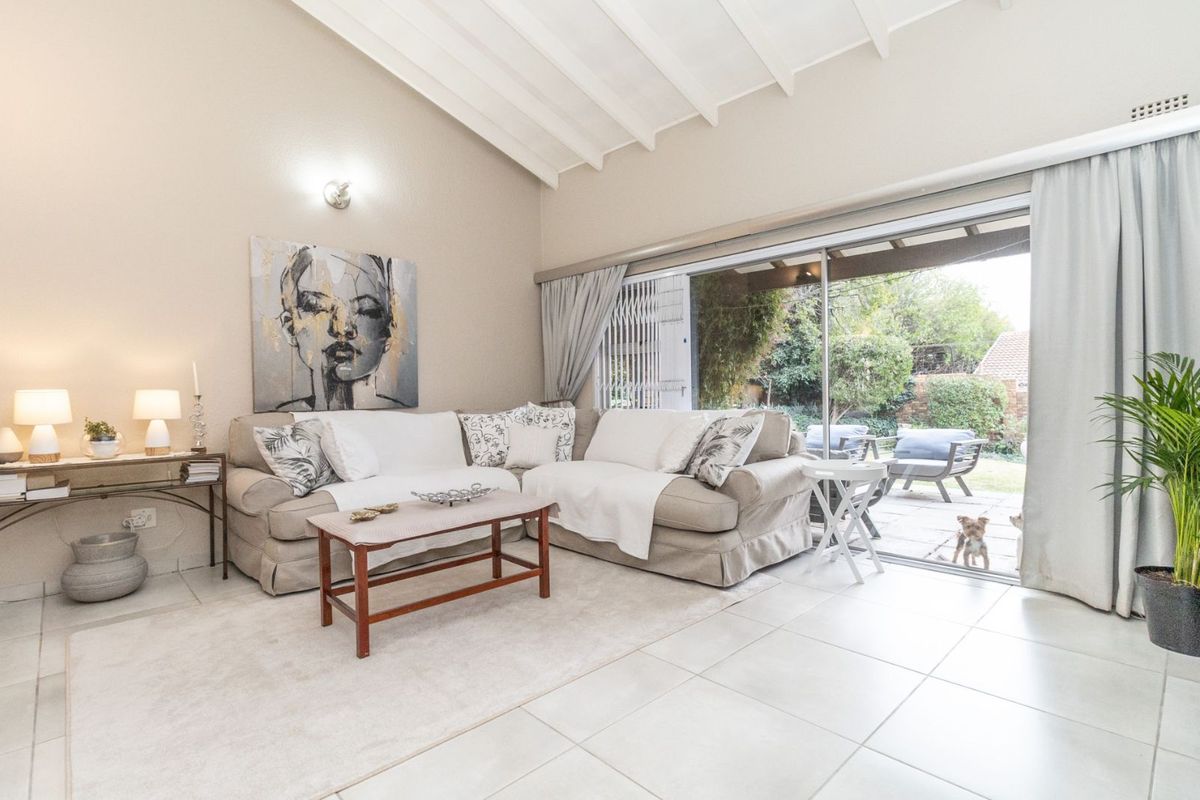 Townhouse For Sale in Fairland - Photo 5