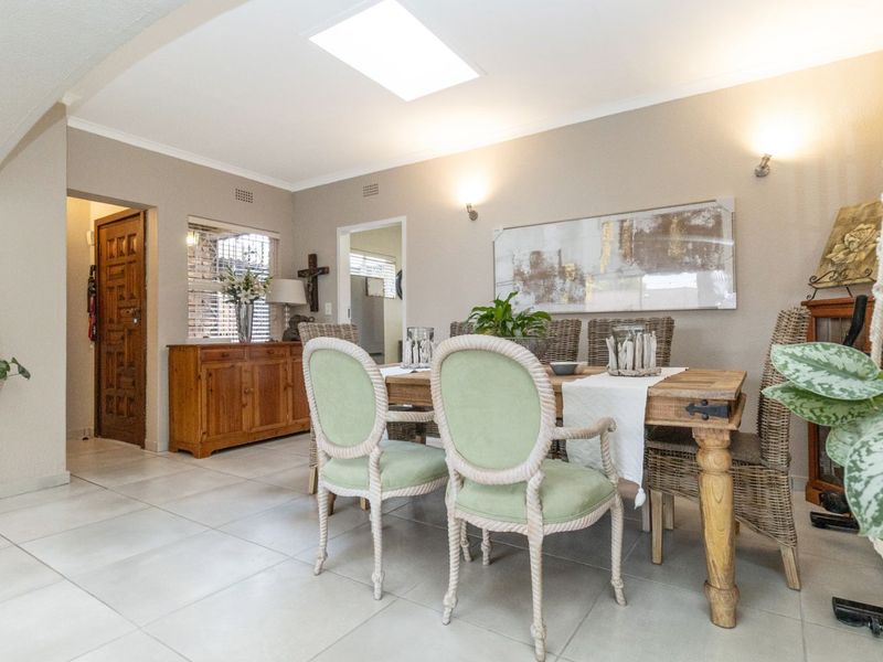 Townhouse For Sale in Fairland - Photo 4