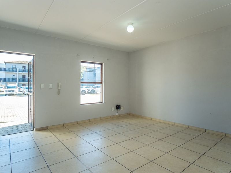 Apartment For Sale in Parklands - Photo 10