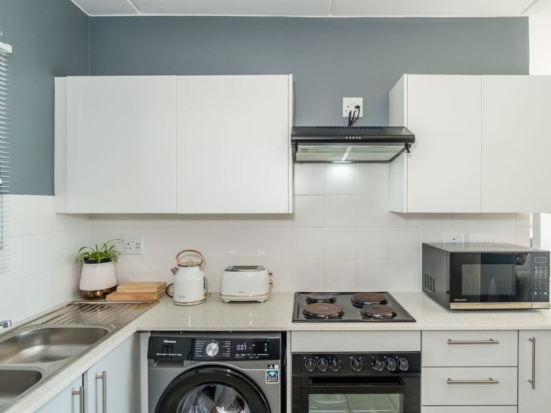 Apartment For Sale in Parklands - Photo 2