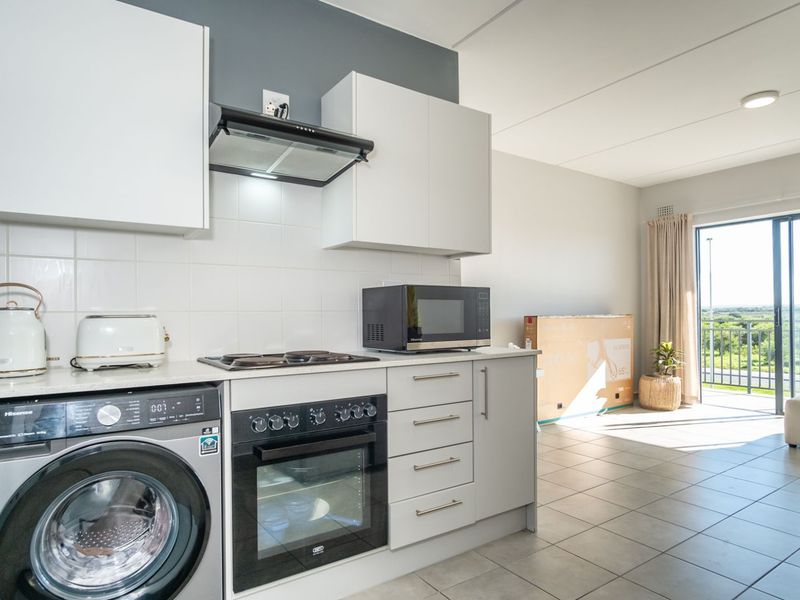 Apartment For Sale in Parklands - Photo 4