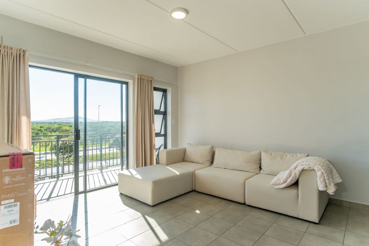 Apartment For Sale in Parklands - Photo 5