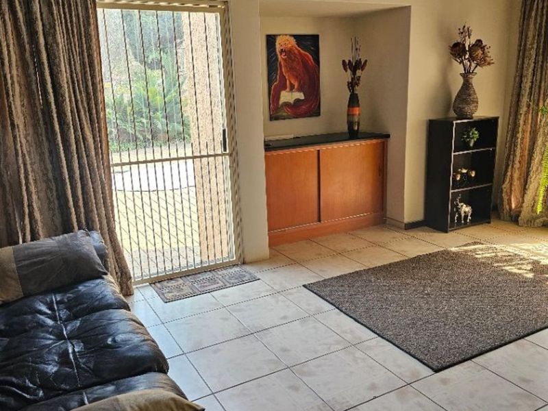 House For Sale in Brackenhurst - Photo 7