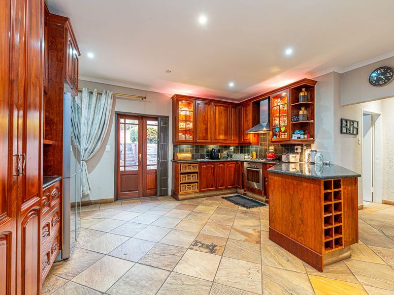 House For Sale in Noordheuwel - Photo 5