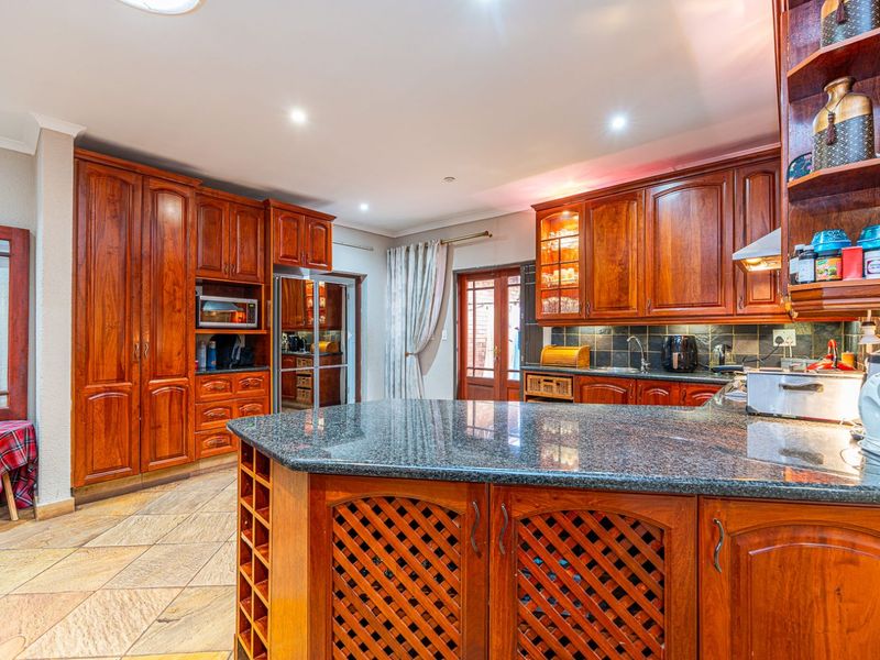 House For Sale in Noordheuwel - Photo 7