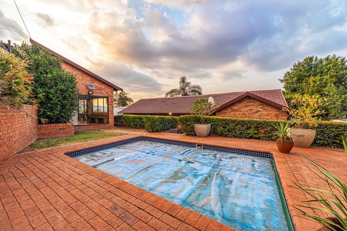 House For Sale in Noordheuwel - Photo 3