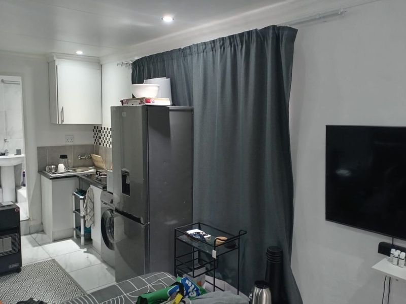 House For Sale in Montgomery Park - Photo 3