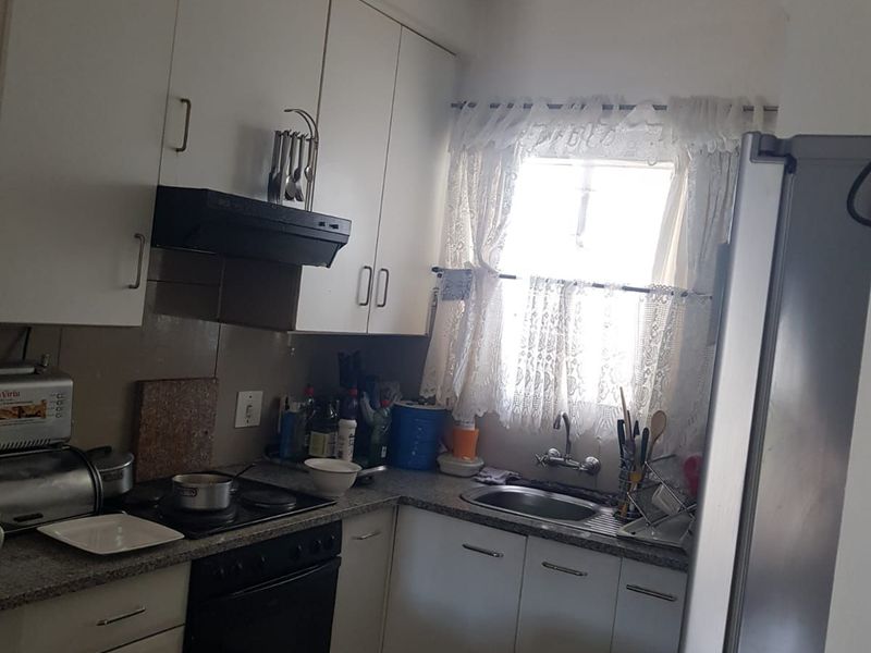 Apartment For Sale in Malanshof - Photo 6