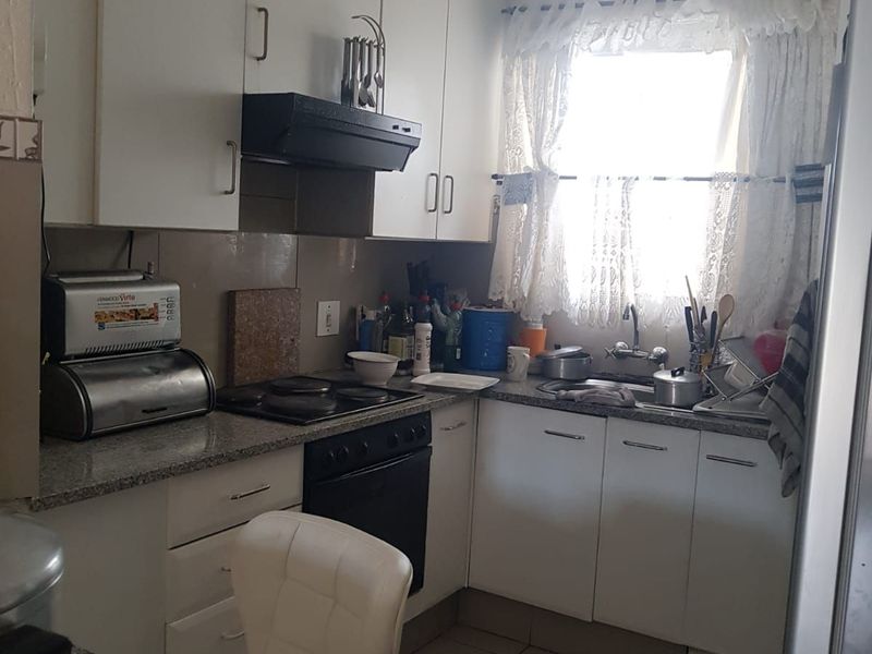 Apartment For Sale in Malanshof - Photo 8