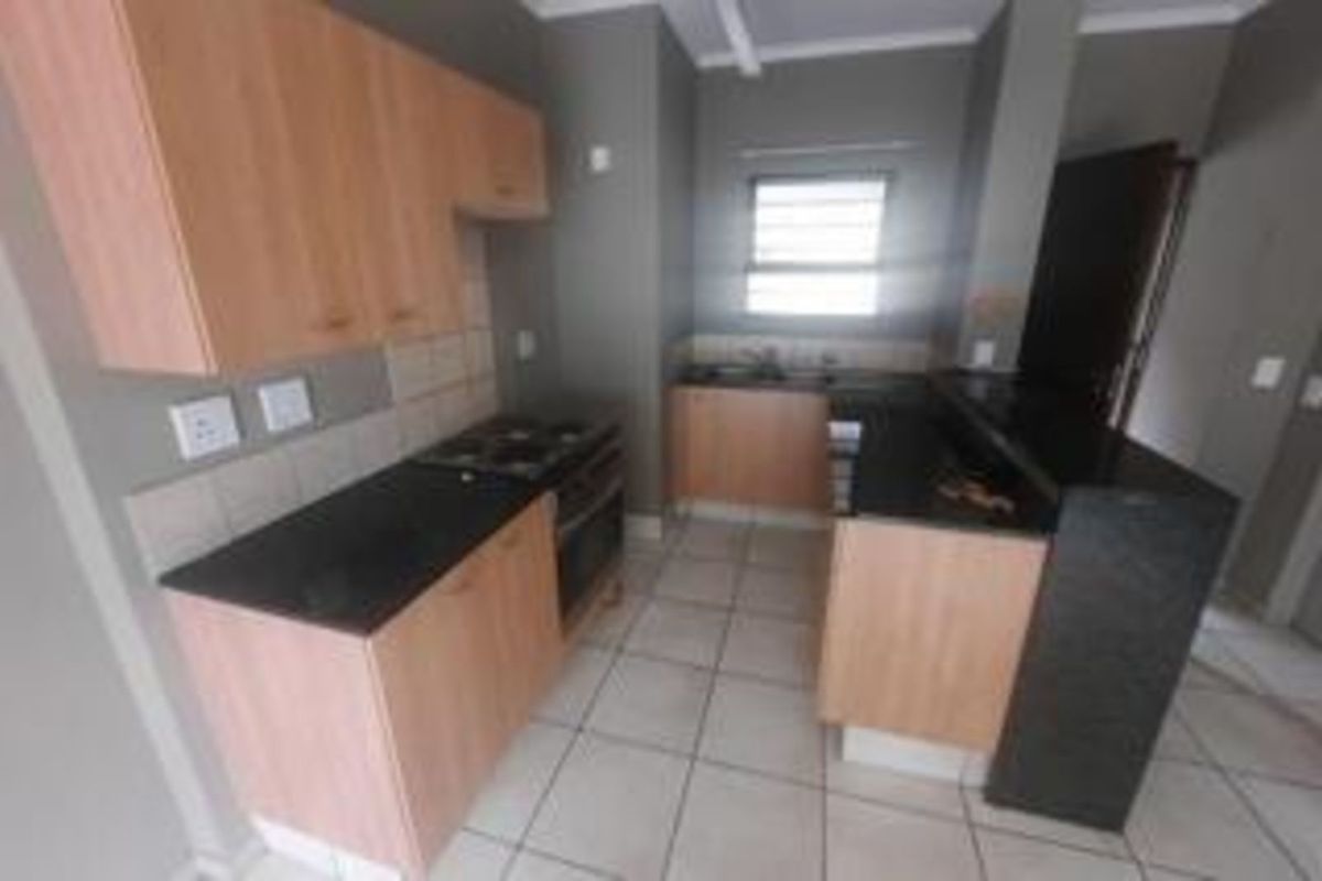Apartment For Sale in Sunninghill - Photo 5