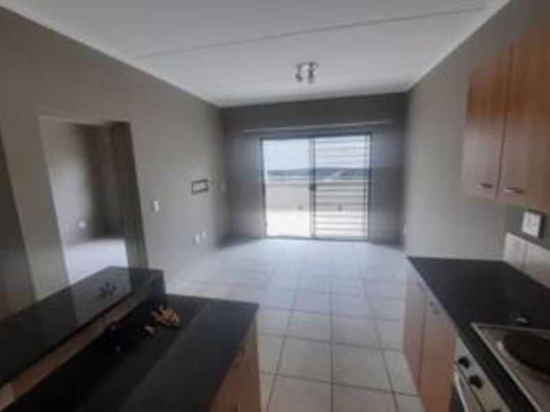 Apartment For Sale in Sunninghill - Photo 4
