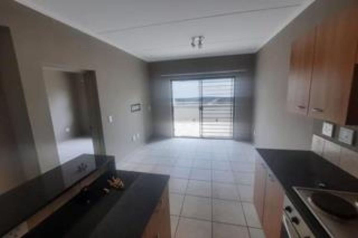 Apartment For Sale in Sunninghill - Photo 4