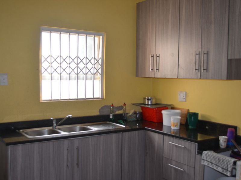 Office For Sale in Manors - Photo 4