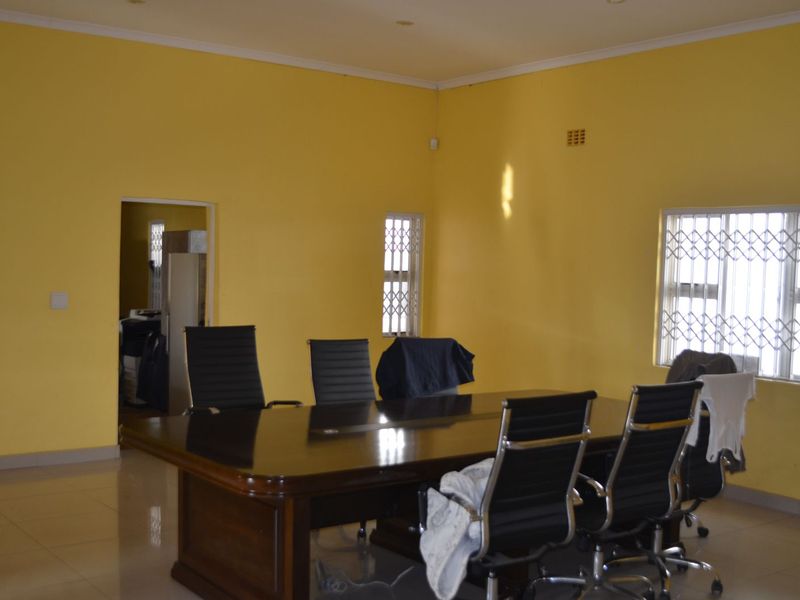 Office For Sale in Manors - Photo 5