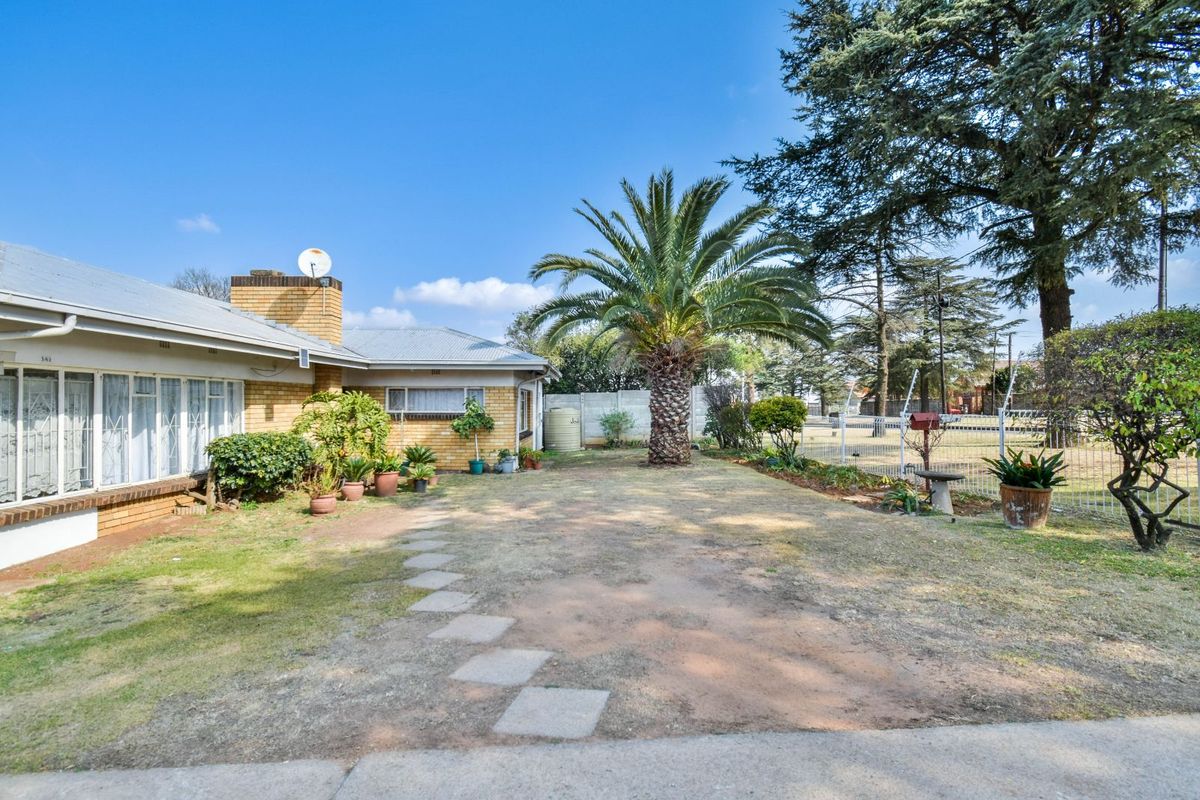 House For Sale in Krugersdorp North - Photo 4