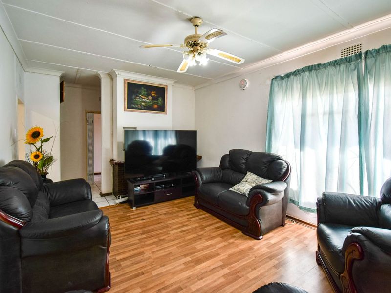 House For Sale in Krugersdorp North - Photo 7