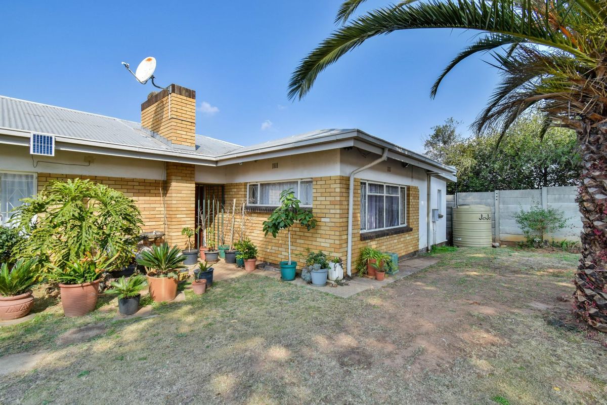 House For Sale in Krugersdorp North - Photo 3