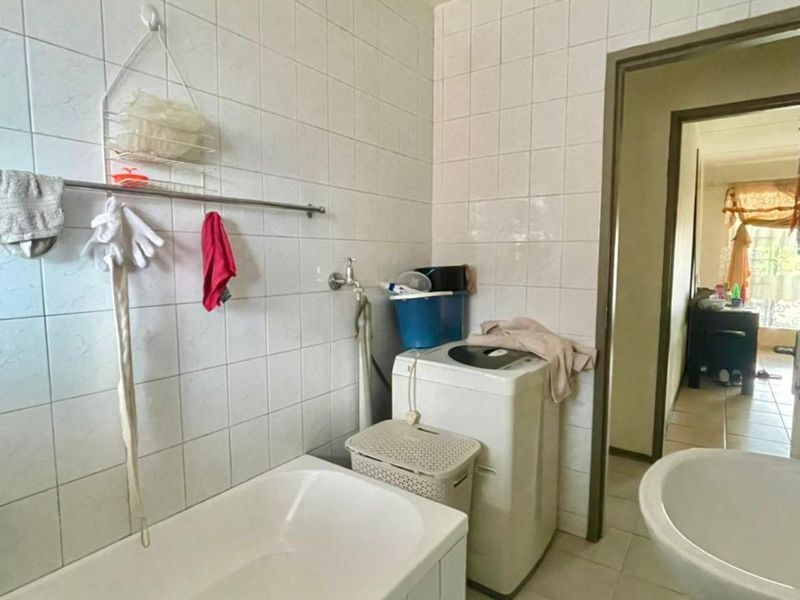 Apartment For Sale in Florida - Photo 6