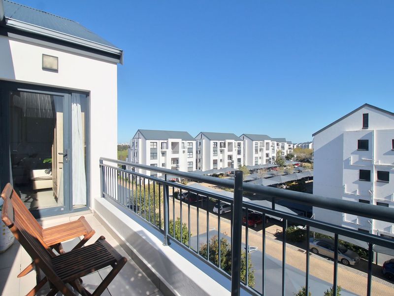 Apartment For Sale in De Velde - Photo 2