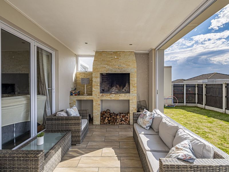 Townhouse For Sale in Westbrook - Photo 7