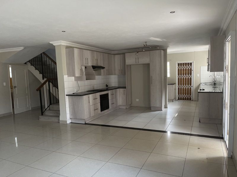 House For Sale in Ferndale - Photo 7