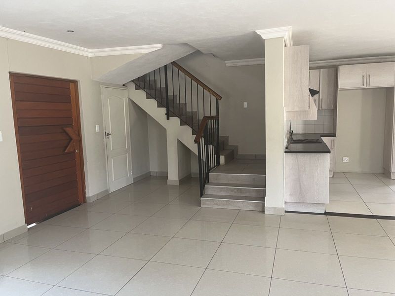 House For Sale in Ferndale - Photo 4