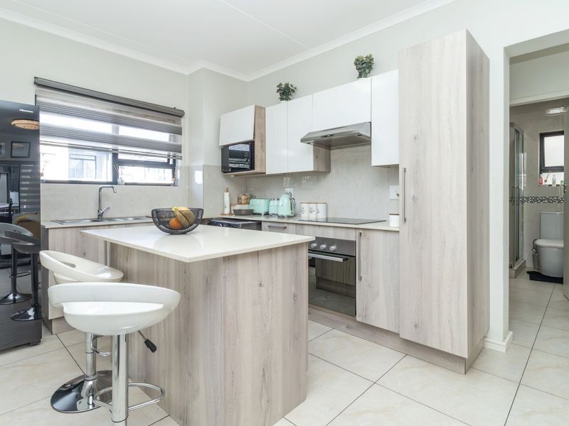 Apartment For Sale in Randpark Ridge - Photo 5