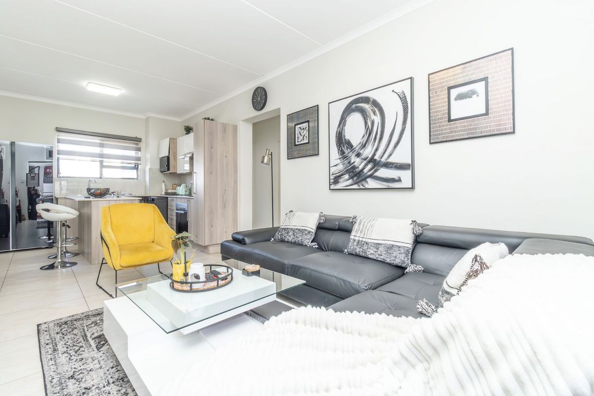 Apartment For Sale in Randpark Ridge - Photo 2