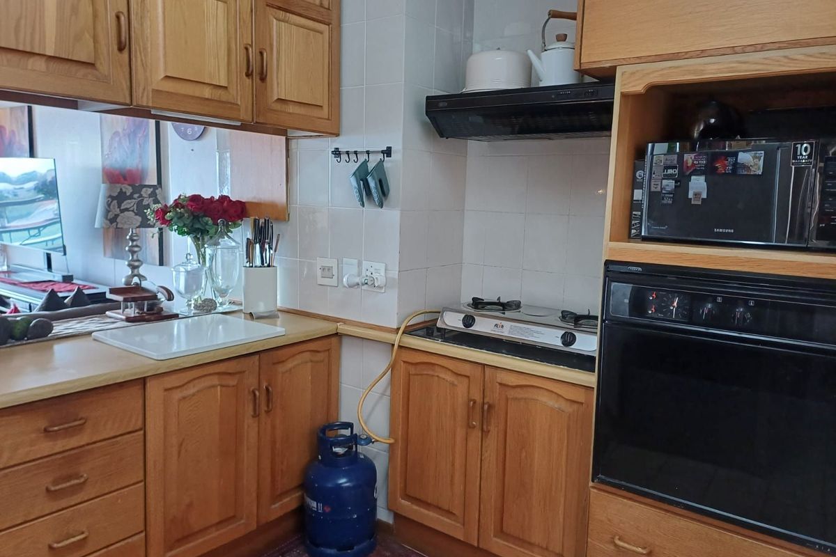 Apartment For Sale in Mossel Bay Central - Photo 3