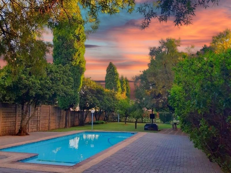 Townhouse For Sale in Doringkloof - Photo 2