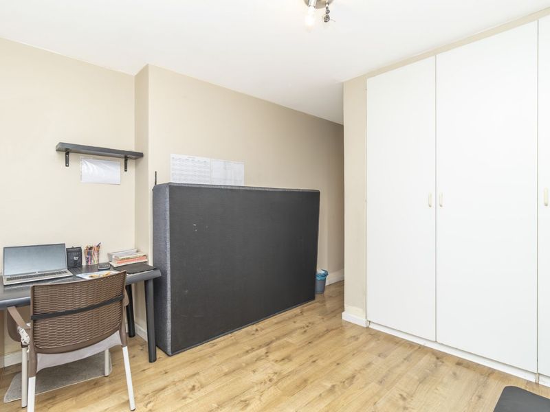 Townhouse For Sale in Ferndale - Photo 10