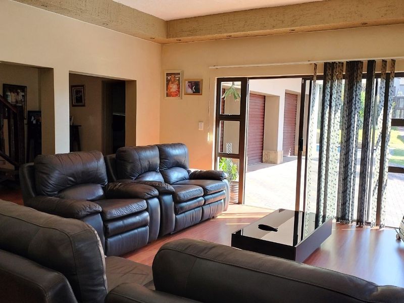 House For Sale in Noordheuwel - Photo 10