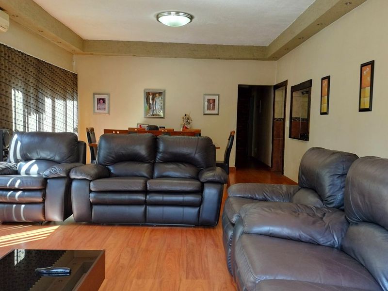 House For Sale in Noordheuwel - Photo 8