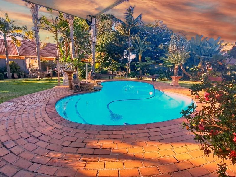 House For Sale in Wierda Park - Photo 3