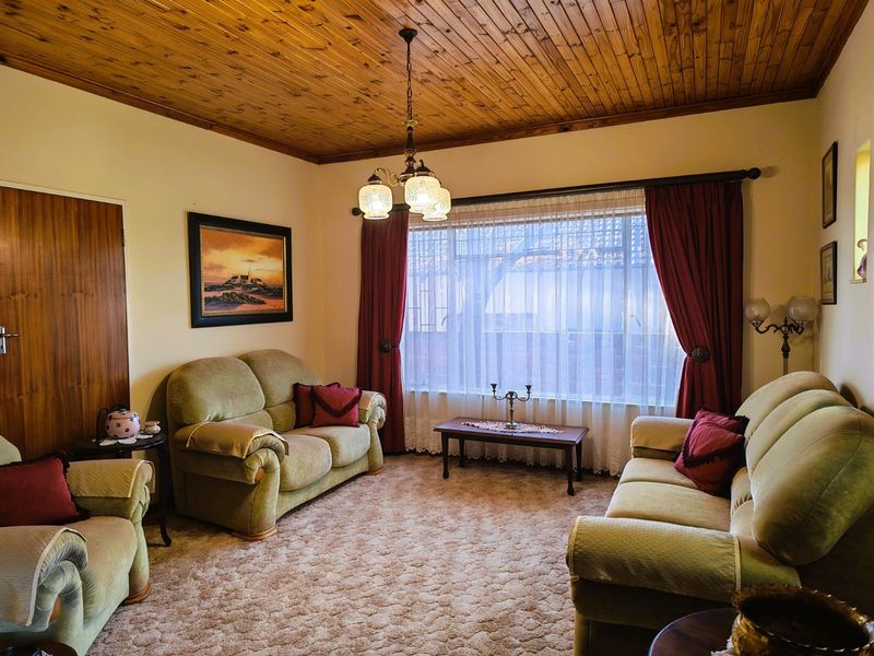 House For Sale in Modimolle Central - Photo 4