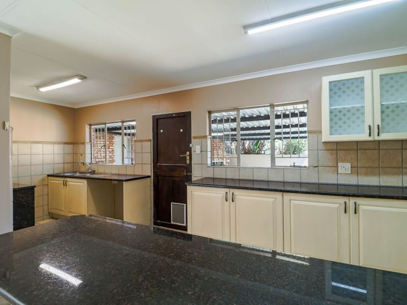 House For Sale in The Reeds - Photo 7