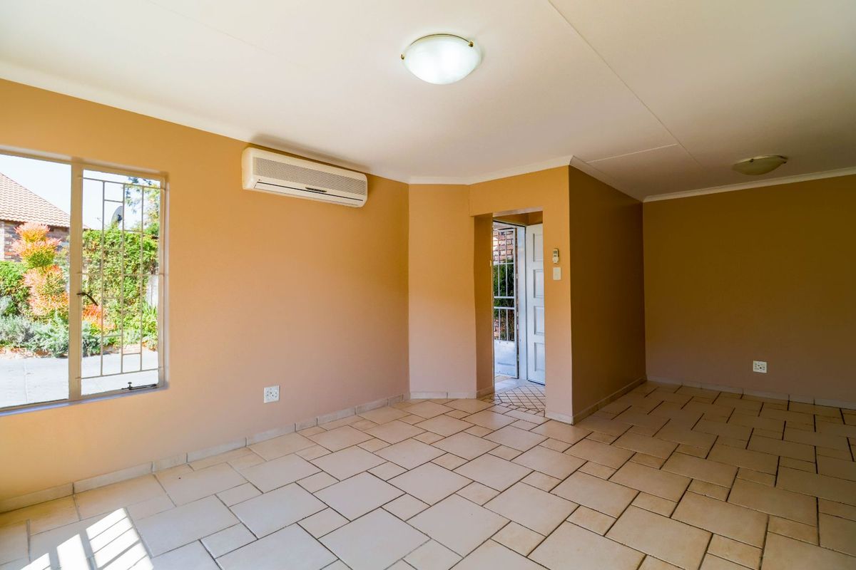 House For Sale in The Reeds - Photo 5