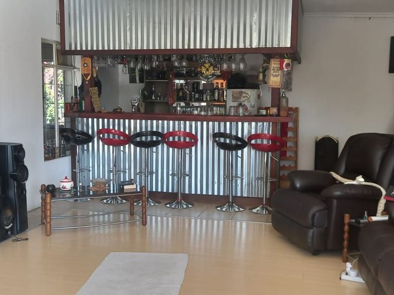 House For Sale in Ferndale - Photo 4