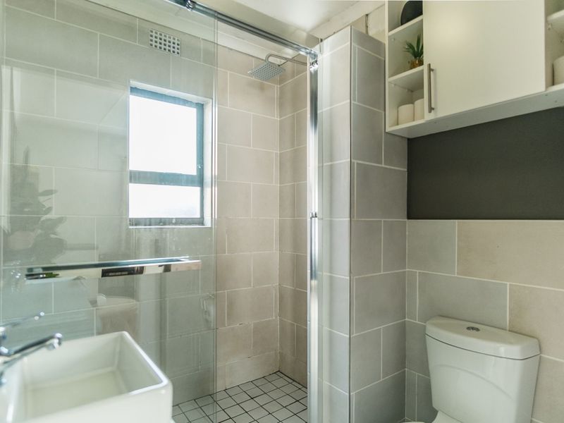 House For Sale in Kleinbegin - Photo 6