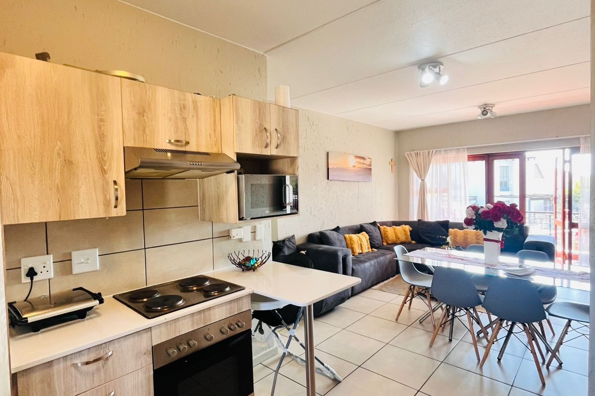 Apartment For Sale in Douglasdale - Photo 5