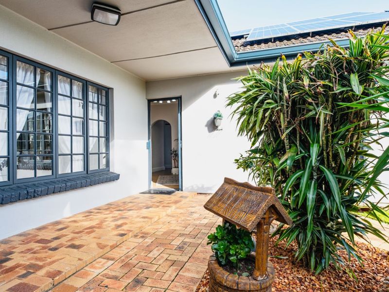 House For Sale in Loerie Park - Photo 3