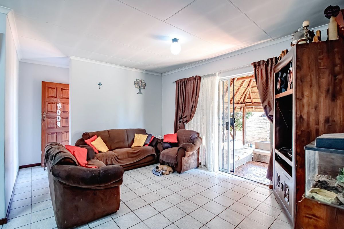 House For Sale in Dorandia - Photo 3